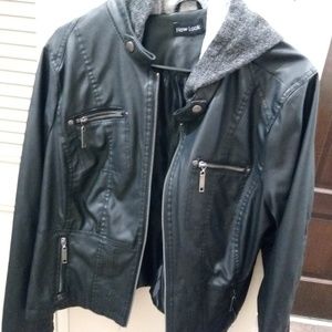 Black jacket with grey hood.